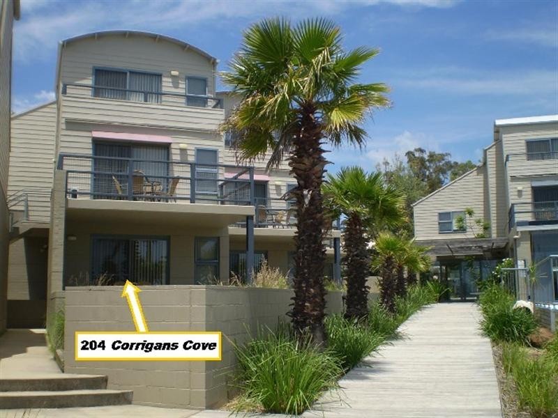 204/202 Beach Road, Batehaven NSW 2536