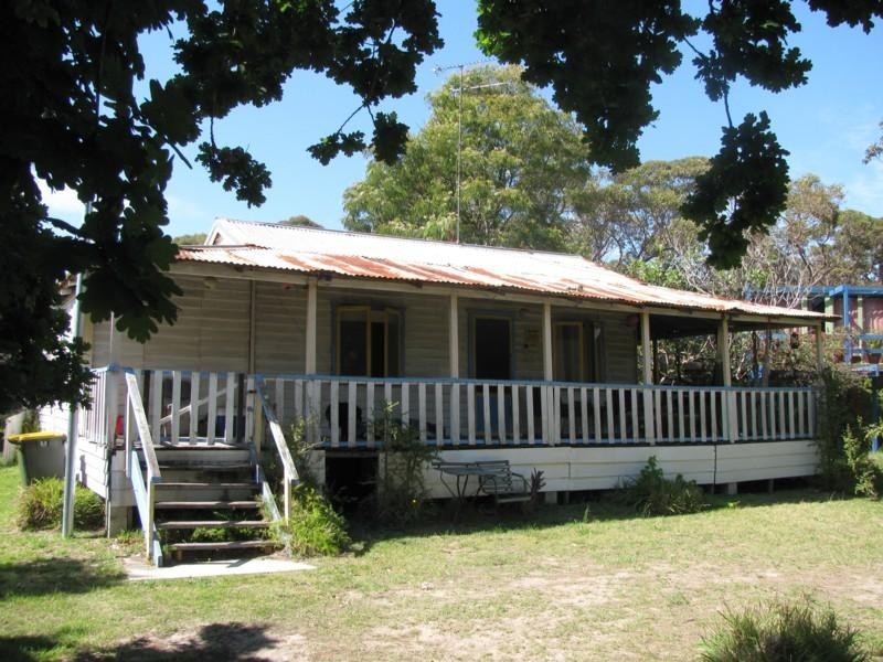 52 Grant Street, Broulee NSW 2537