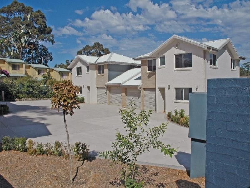 2/44 Parker Avenue, Surf Beach NSW 2536