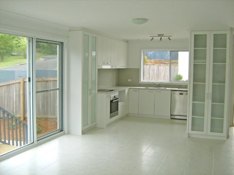 2/44 Parker Avenue, Surf Beach NSW 2536
