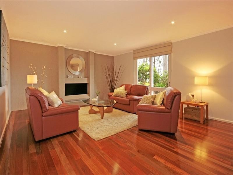 25 Bronte Crescent, Sunshine Bay NSW 2536