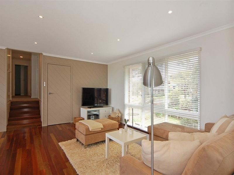 25 Bronte Crescent, Sunshine Bay NSW 2536