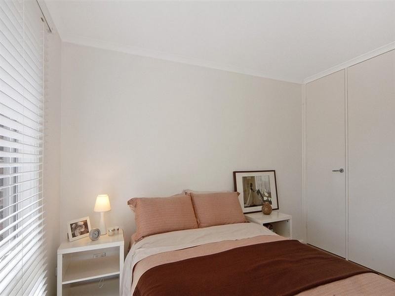 25 Bronte Crescent, Sunshine Bay NSW 2536