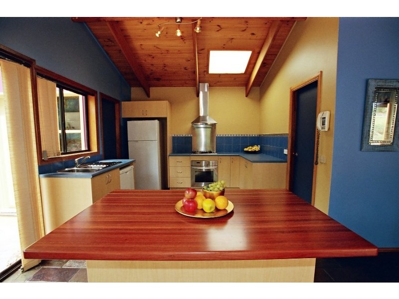 9B Allinga Close, Batemans Bay NSW 2536