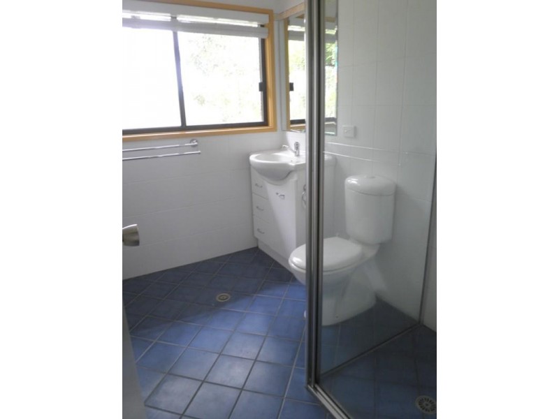 17 Annetts Parade, Mossy Point NSW 2537