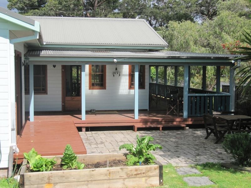 96 Smith Street, Broulee NSW 2537