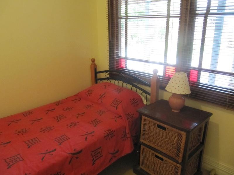 96 Smith Street, Broulee NSW 2537