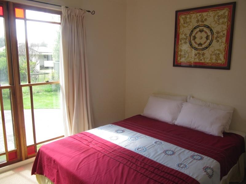 96 Smith Street, Broulee NSW 2537