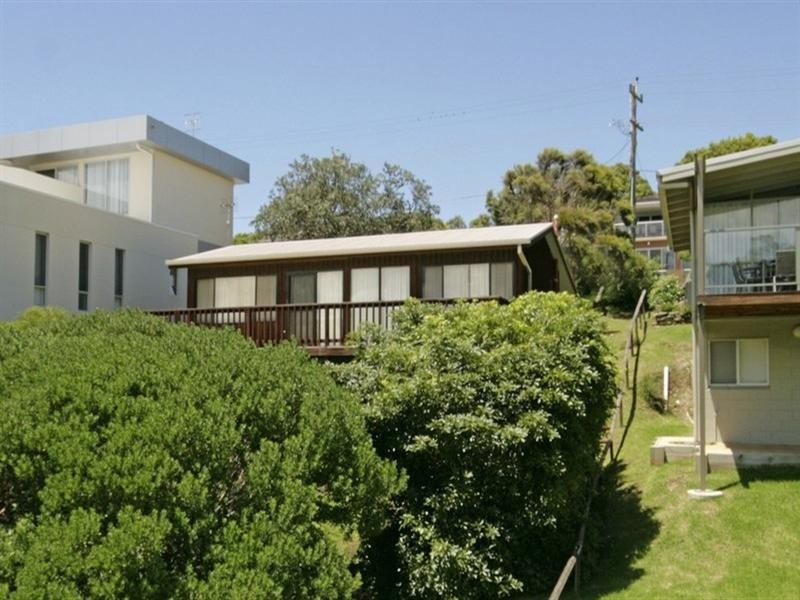 68 Yugura Street, Malua Bay NSW 2536