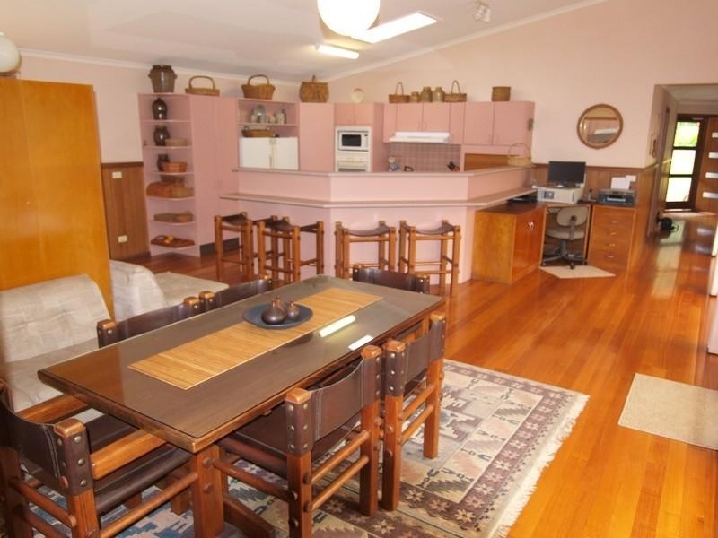 9 Towrang Avenue, Surf Beach NSW 2536