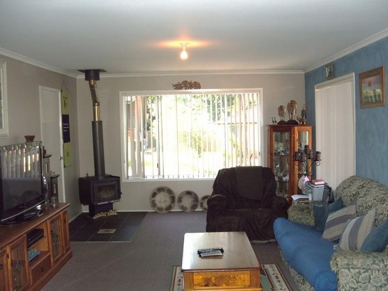 5 Jeffery Place, Moruya NSW 2537
