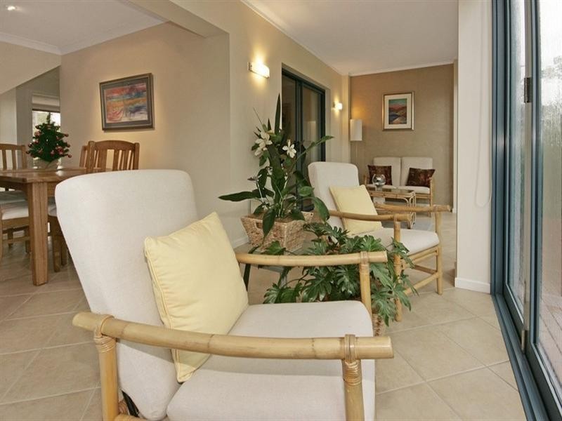 7 Barbara Crescent, Denhams Beach NSW 2536