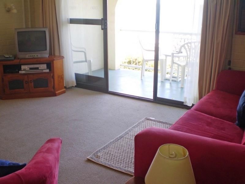 15/384 Beach Road, Batehaven NSW 2536