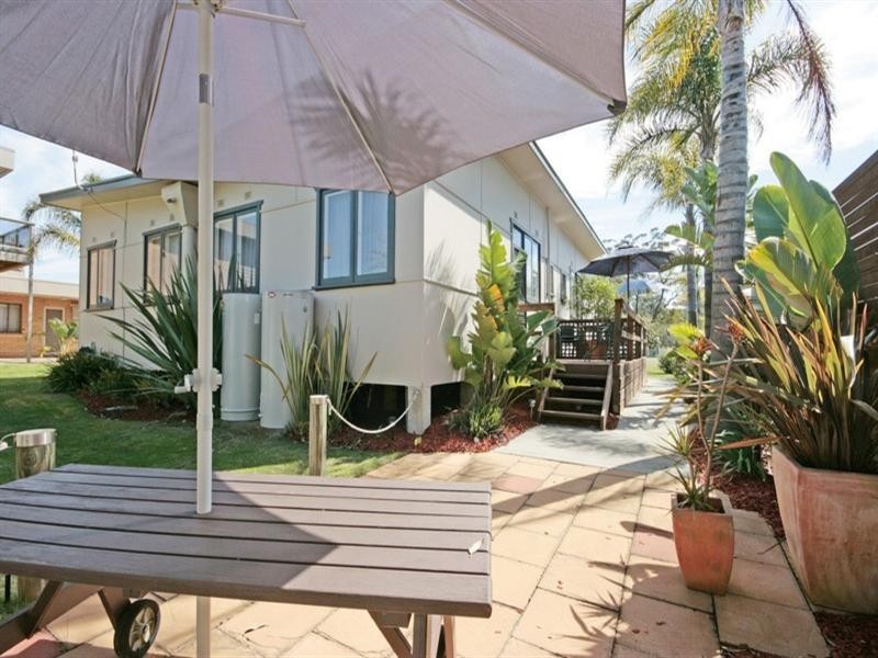 1,2,3,4/6 Clark Street, Broulee NSW 2537