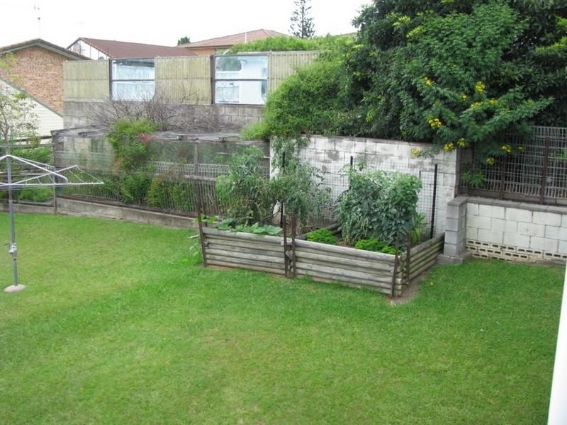 11 Yugura Street, Malua Bay NSW 2536