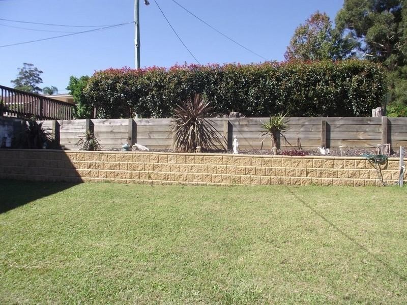 35 Surf Beach Avenue, Surf Beach NSW 2536