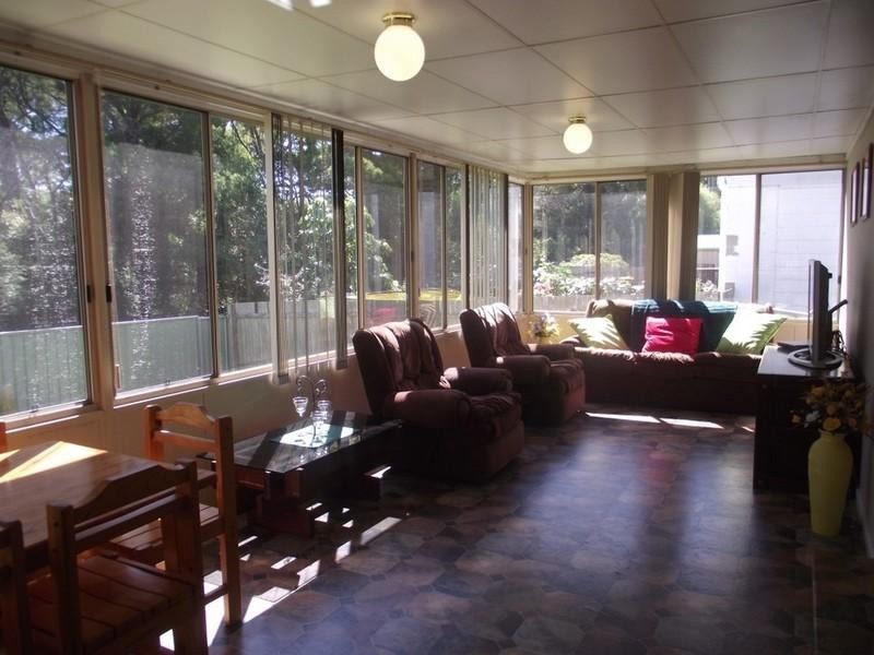 35 Surf Beach Avenue, Surf Beach NSW 2536