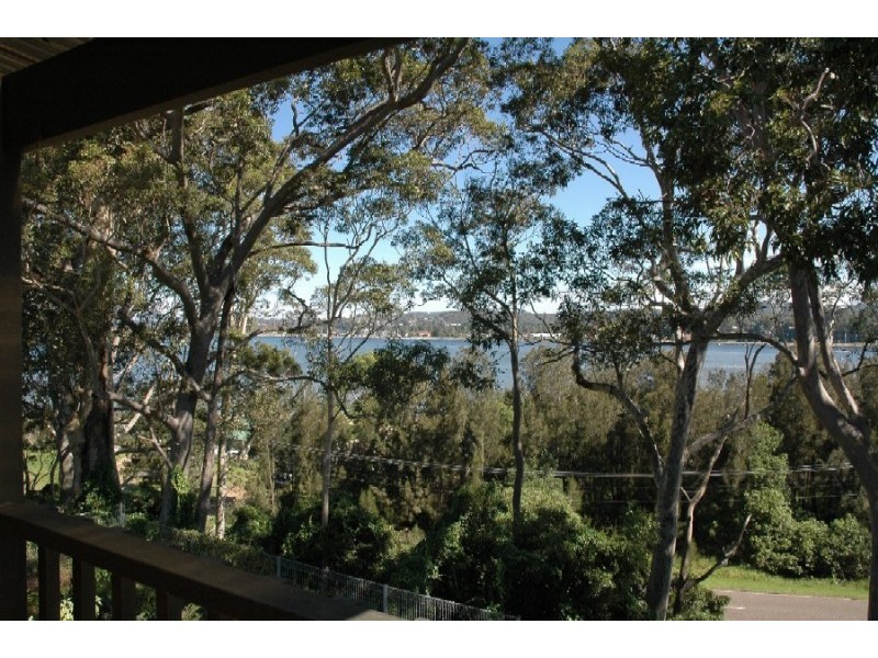 18 Peninsula Drive, Batemans Bay NSW 2536