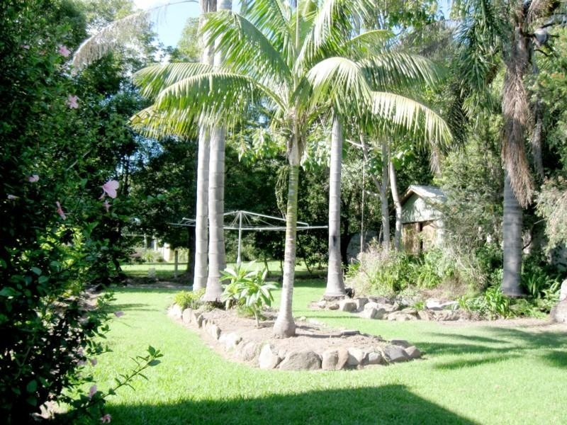 10 Surfside Avenue, Mossy Point NSW 2537