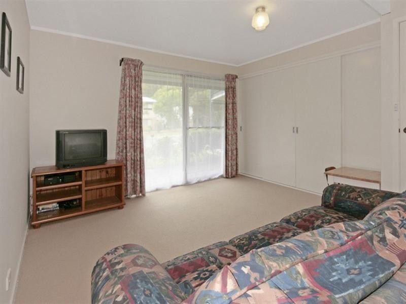 14 Flinders Way, Surf Beach NSW 2536