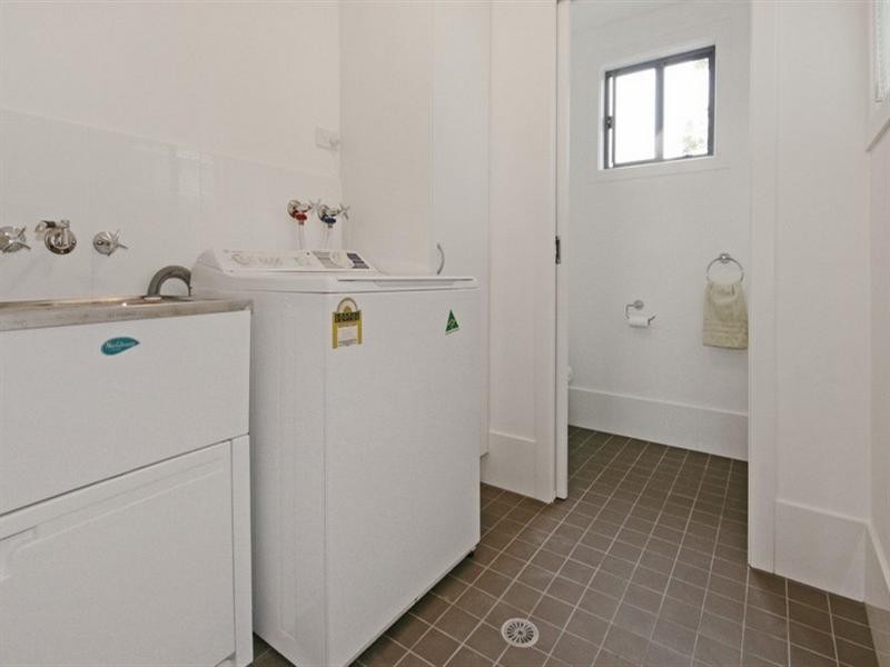 21 Graydon Avenue, Denhams Beach NSW 2536