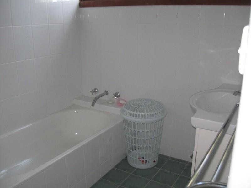 1 Pacific Street, Mossy Point NSW 2537