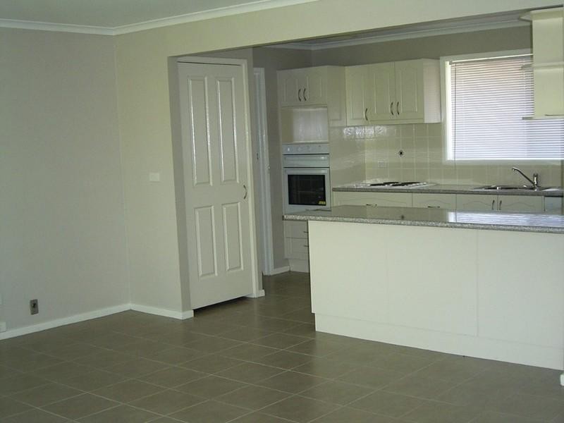 17 Cook Avenue, Surf Beach NSW 2536