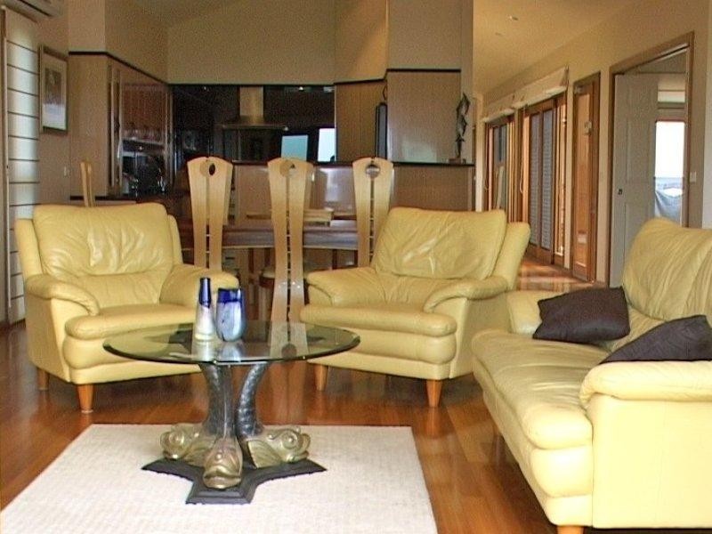 398 Beach Road, Batehaven NSW 2536