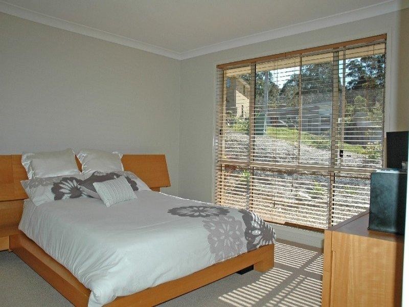 8 Bunderra Circuit, Lilli Pilli NSW 2536
