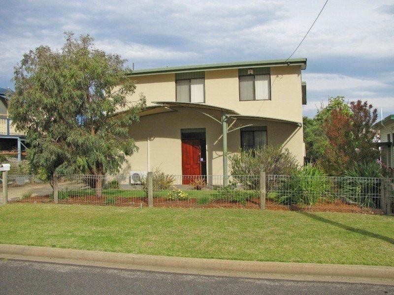 121 Ainslie Parade, Tomakin NSW 2537