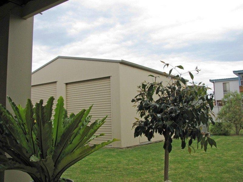 121 Ainslie Parade, Tomakin NSW 2537