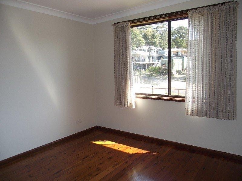 24 Euroka Avenue, Malua Bay NSW 2536