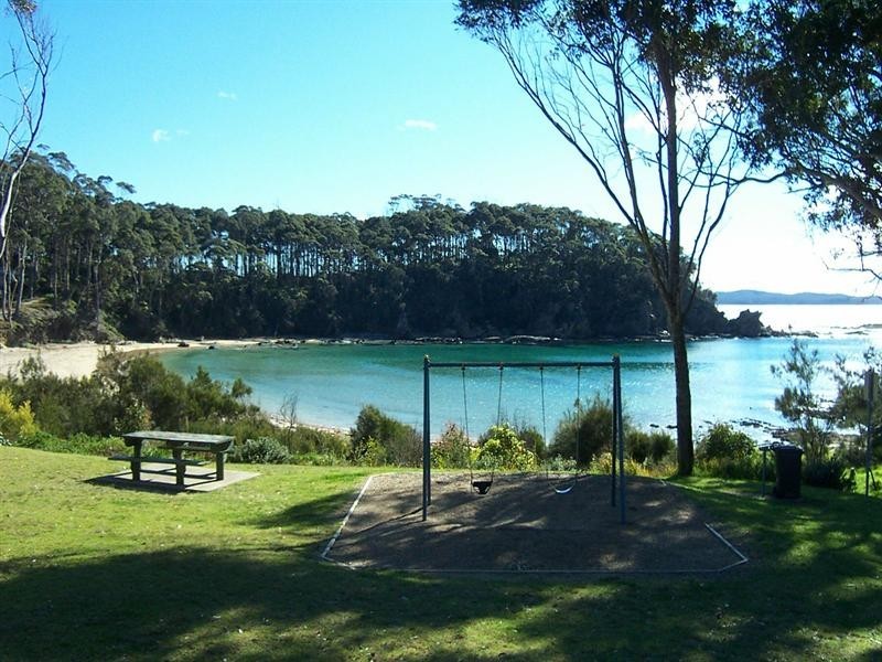 24 Euroka Avenue, Malua Bay NSW 2536