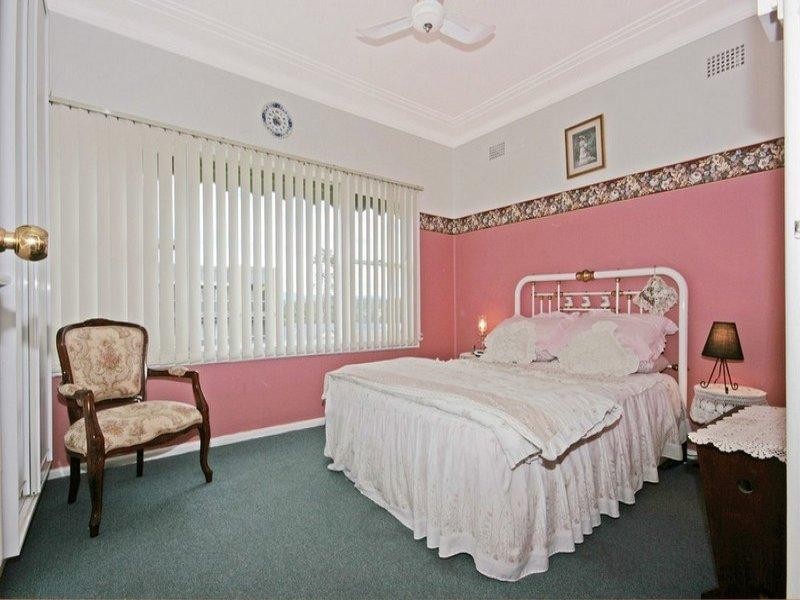 9 Pacific Street, Batemans Bay NSW 2536