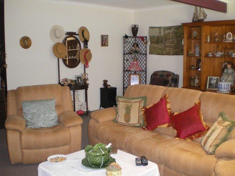 5 Catalina Drive, Catalina NSW 2536