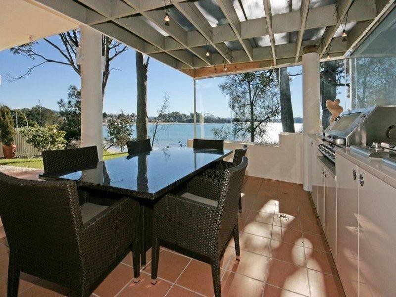 9A Bronte Crescent, Batemans Bay NSW 2536