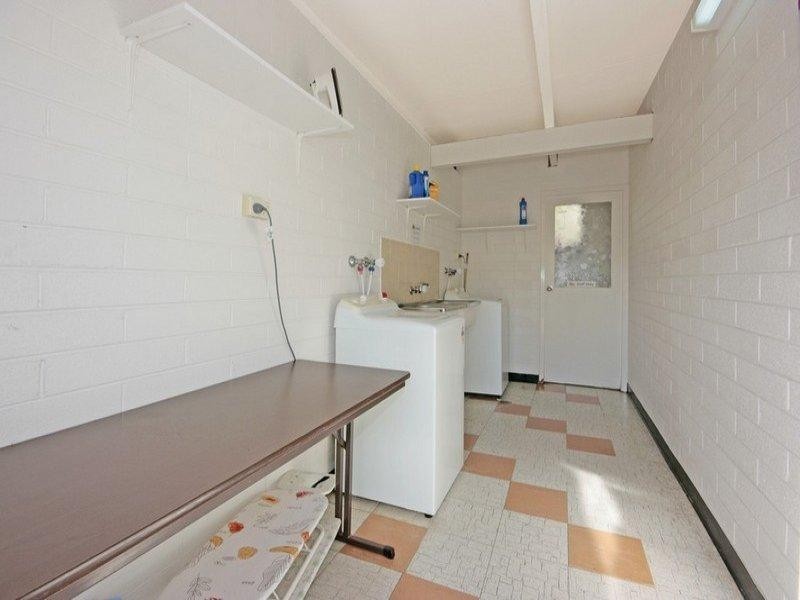 220 Beach Road, Batemans Bay NSW 2536