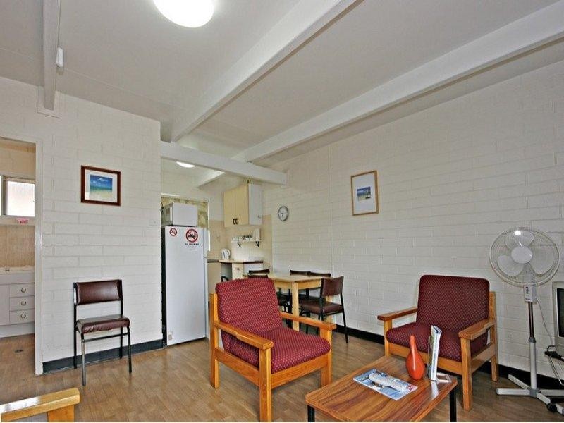 220 Beach Road, Batemans Bay NSW 2536