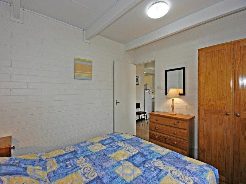 220 Beach Road, Batemans Bay NSW 2536