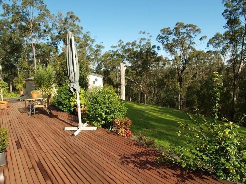 6 Burri Palm Way, Surfside NSW 2536