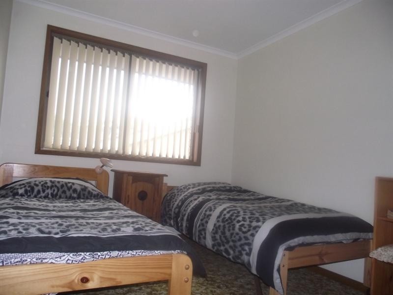 8 Iluka Avenue, Malua Bay NSW 2536