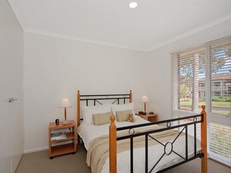 25 Bronte Crescent, Batemans Bay NSW 2536