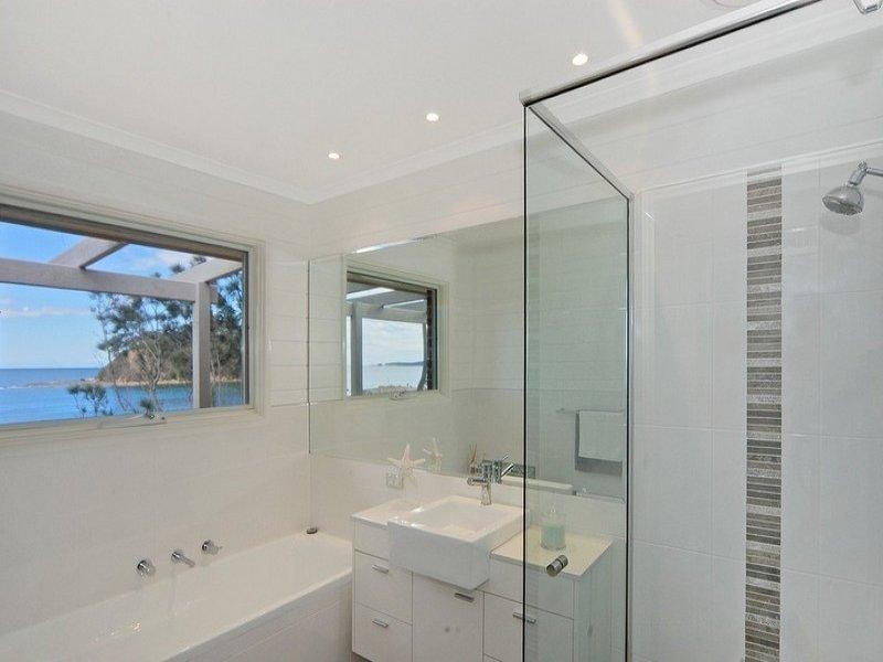 25 Bronte Crescent, Batemans Bay NSW 2536