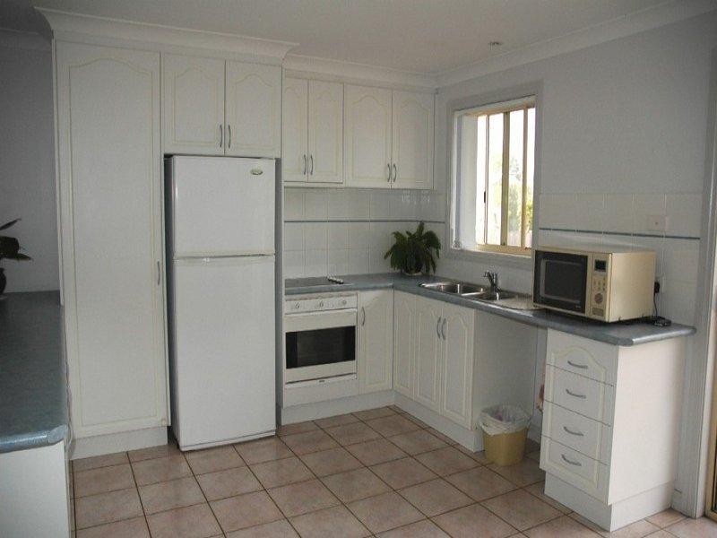 2/6 Edgewood Place, Denhams Beach NSW 2536