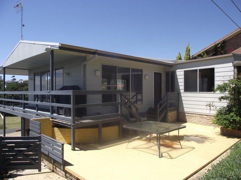 569 George Bass Drive, Malua Bay NSW 2536