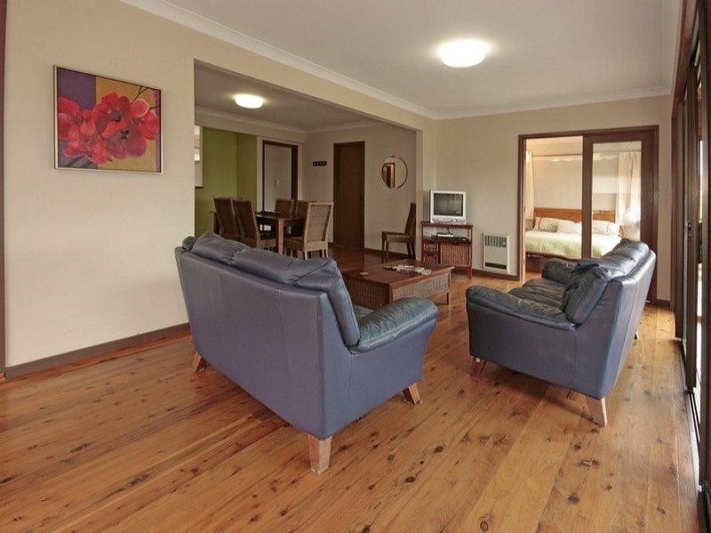 19 Tallawang Avenue, Malua Bay NSW 2536