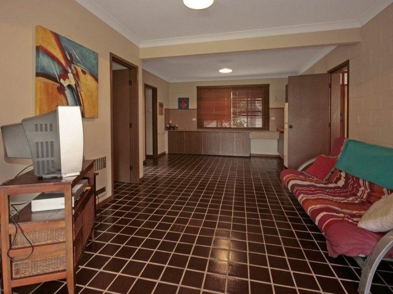 19 Tallawang Avenue, Malua Bay NSW 2536