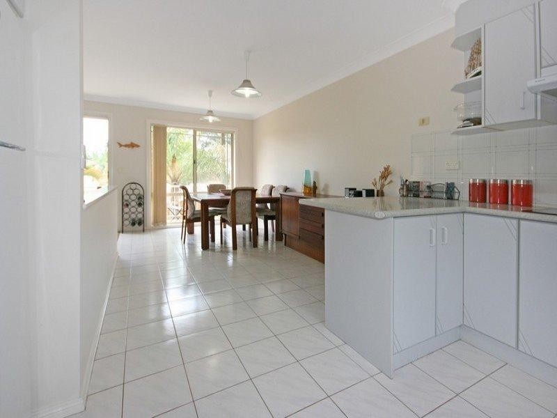 3/2A Graydon Avenue, Denhams Beach NSW 2536