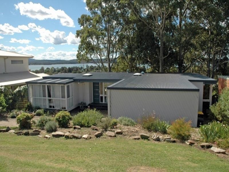 21 Ridge Street, Catalina NSW 2536