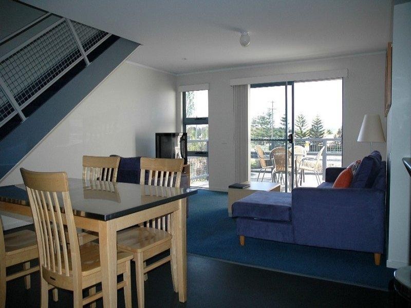 203 ‘Corrigans Cove’ (202-204) Beach Road, Batehaven NSW 2536